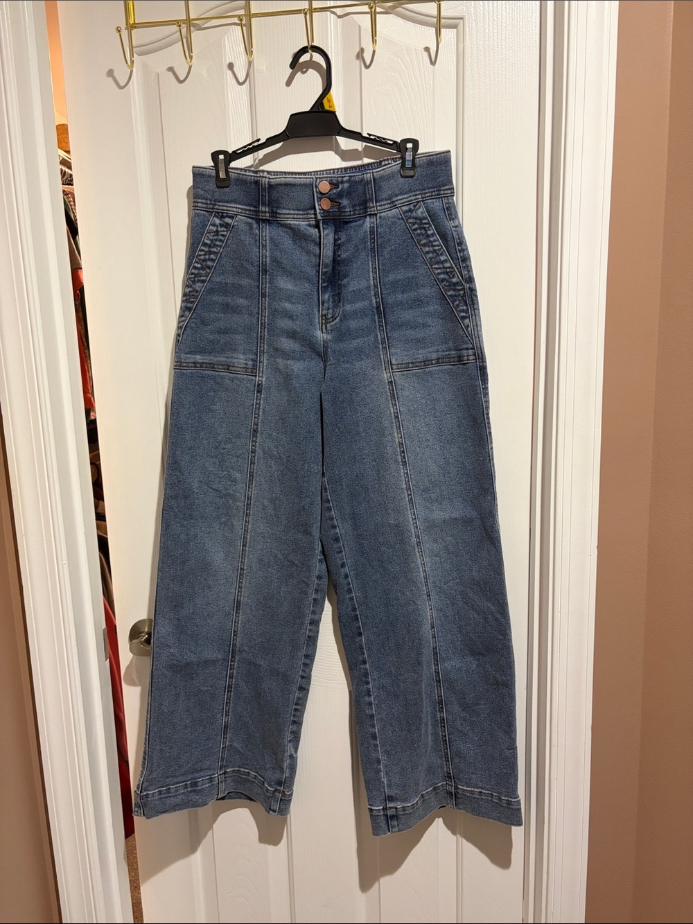 High-Rise Wide Leg Jeans in Medium Blue